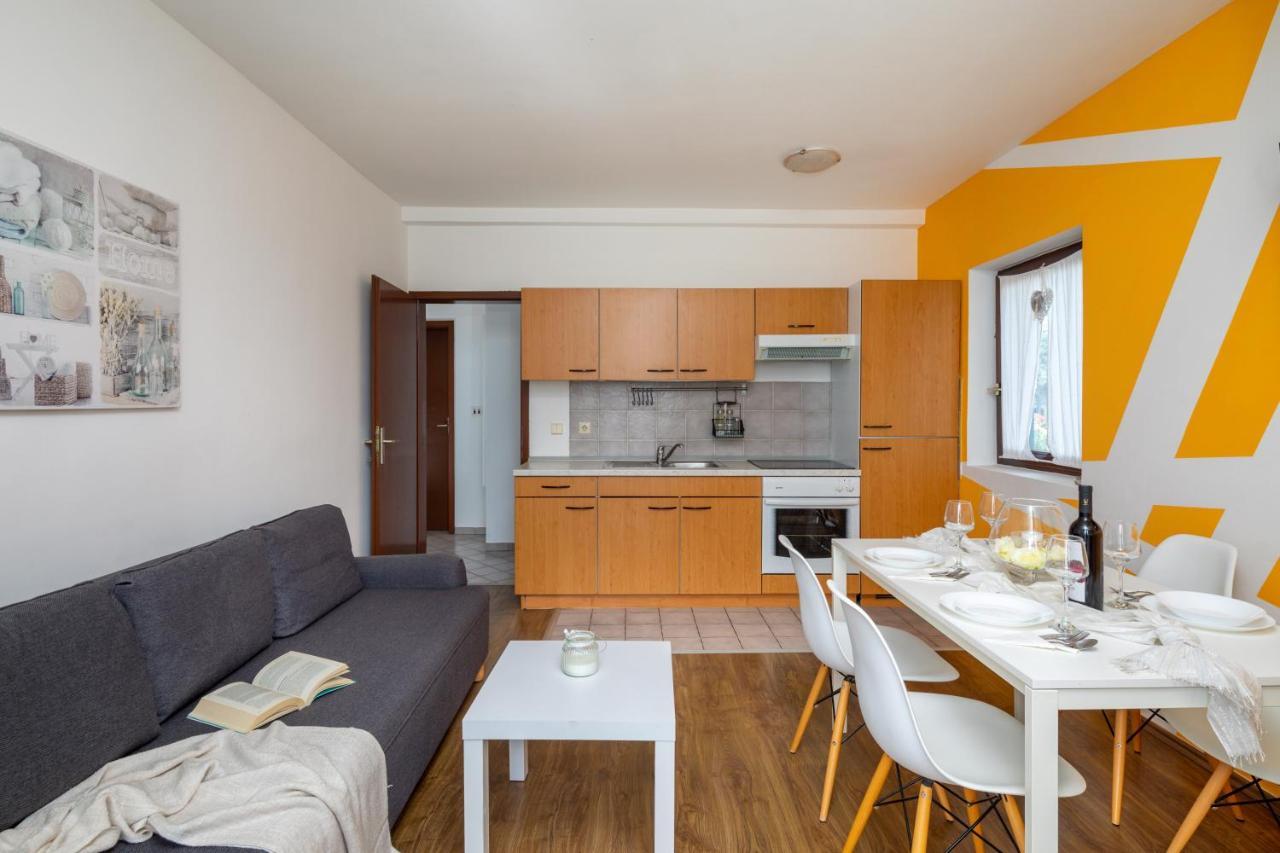 Apartments Villa Zrinka - Last Season Ever! Rogoznica  Bagian luar foto