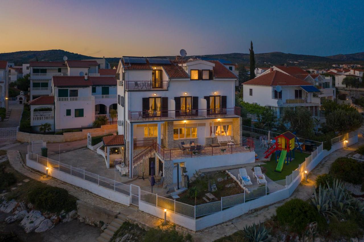 Apartments Villa Zrinka - Last Season Ever! Rogoznica  Bagian luar foto