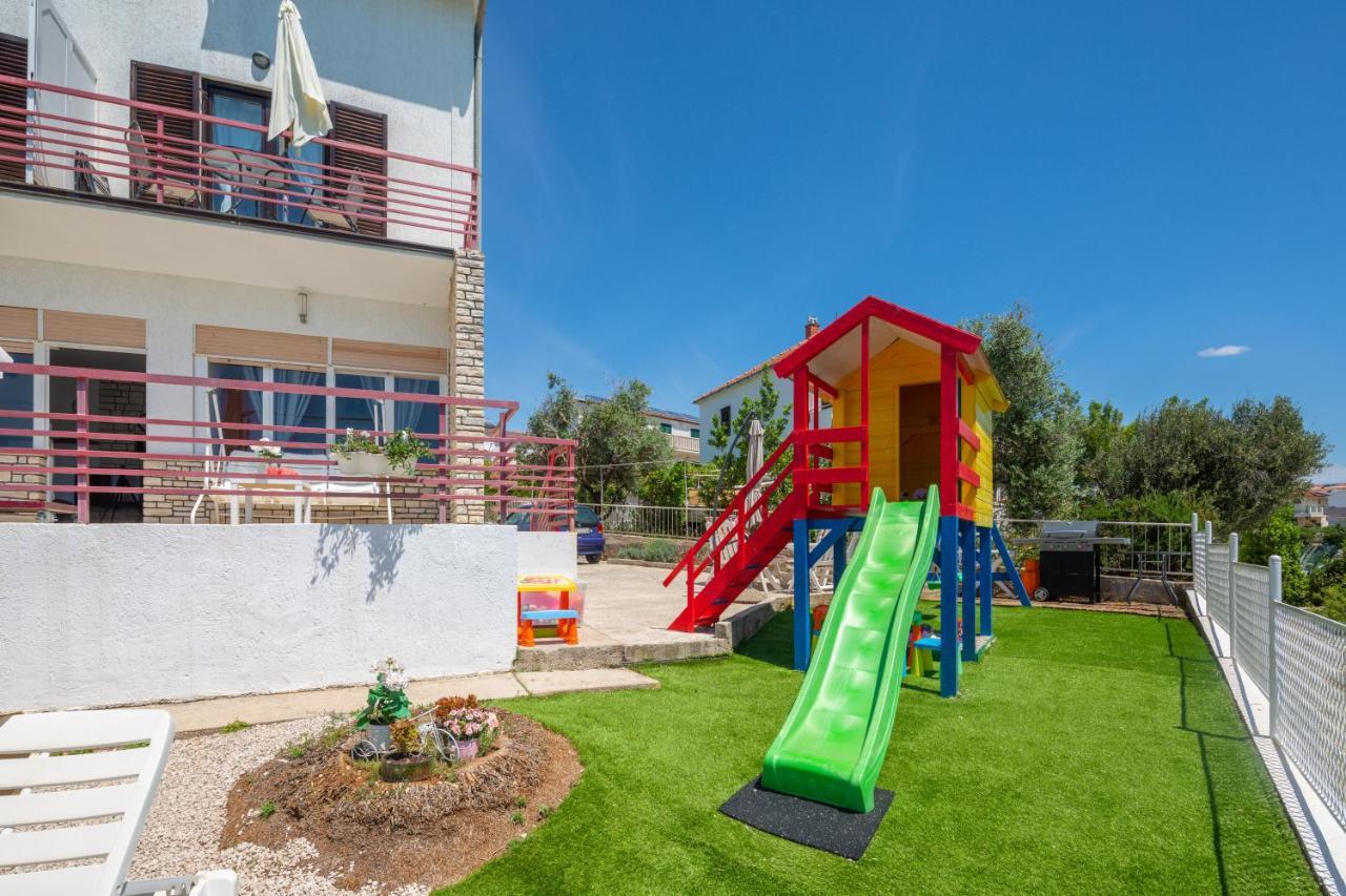 Apartments Villa Zrinka - Last Season Ever! Rogoznica  Bagian luar foto