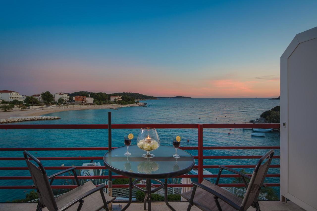 Apartments Villa Zrinka - Last Season Ever! Rogoznica  Bagian luar foto