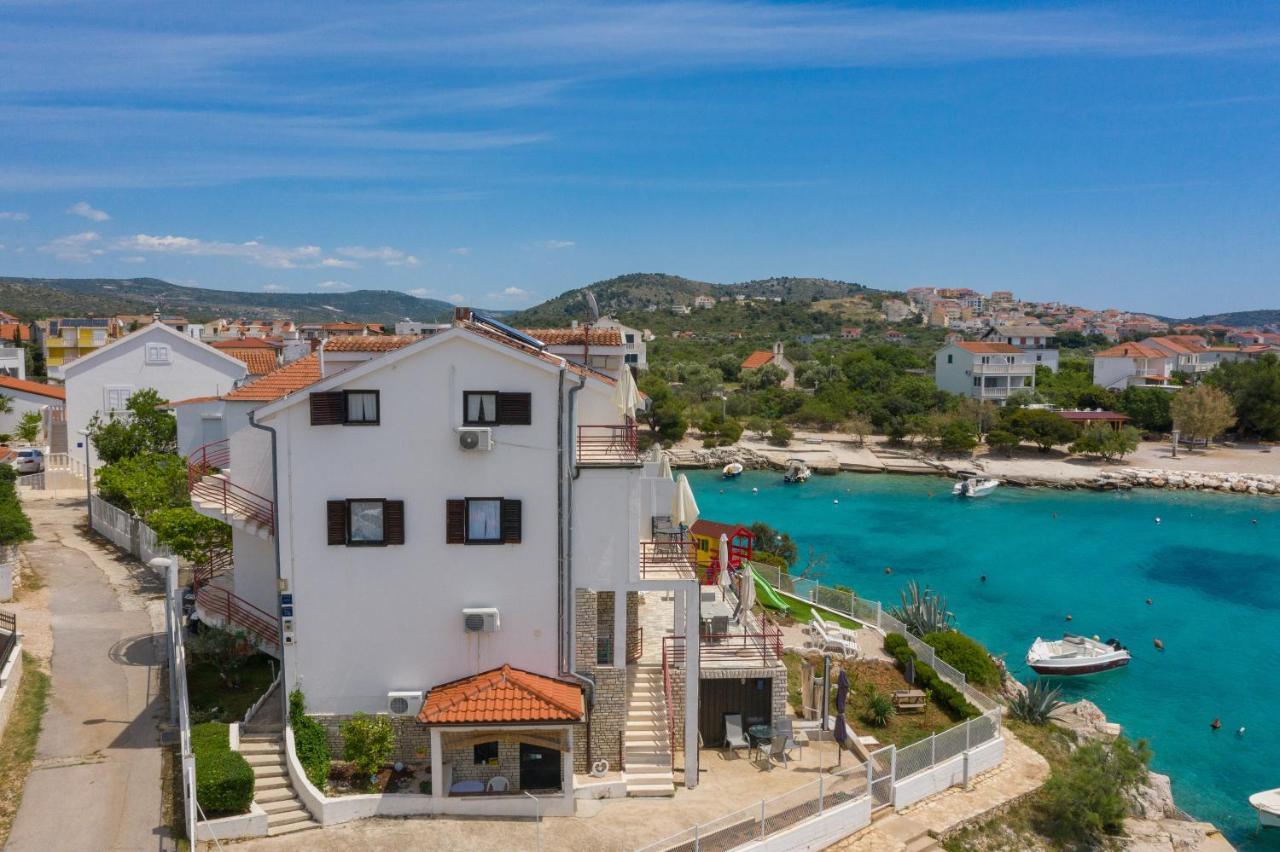 Apartments Villa Zrinka - Last Season Ever! Rogoznica  Bagian luar foto