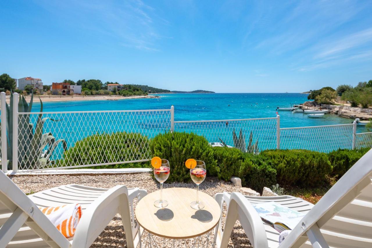 Apartments Villa Zrinka - Last Season Ever! Rogoznica  Bagian luar foto